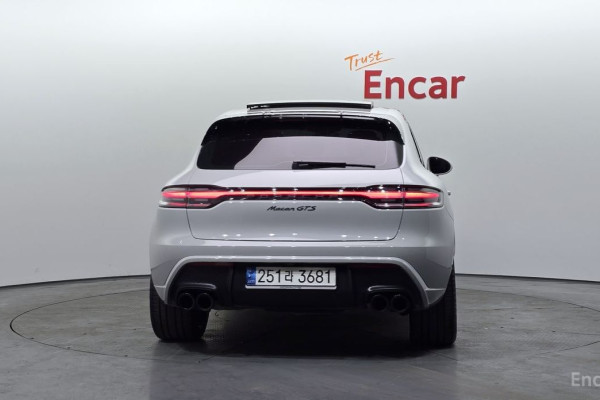 2022 Porsche Macan с пробегом 29 627 км