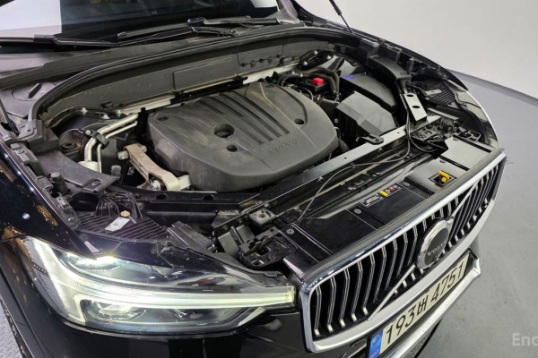 2021 Volvo XC60 с пробегом 38 430 км