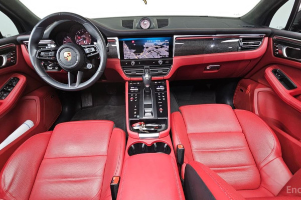 2023 Porsche Macan с пробегом 28 953 км
