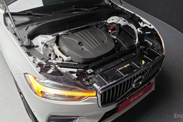 2021 Volvo XC60 с пробегом 18 952 км