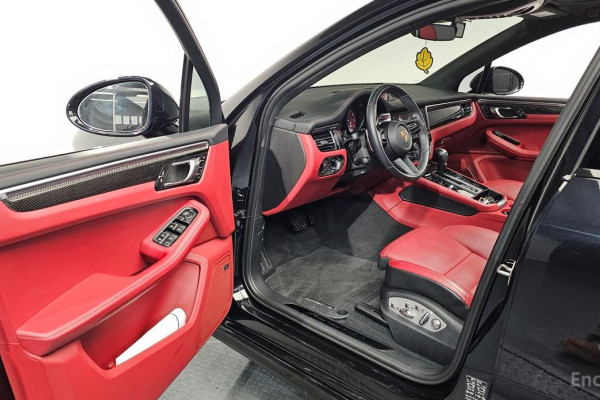 2023 Porsche Macan с пробегом 28 953 км