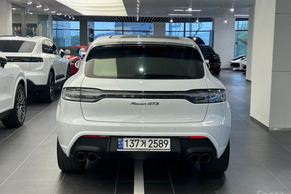2022 Porsche Macan с пробегом 30 468 км