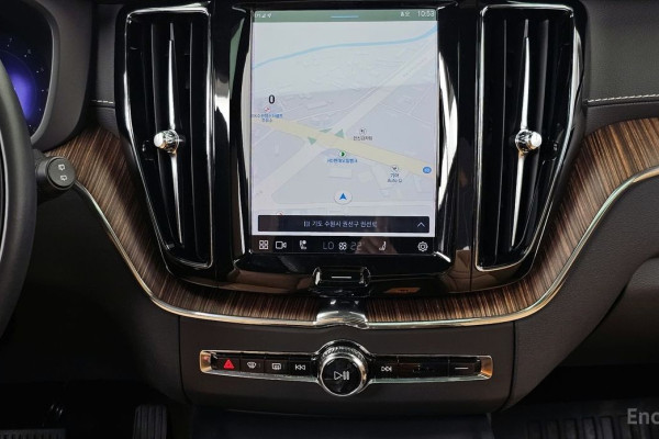 2022 Volvo XC60 с пробегом 28 907 км