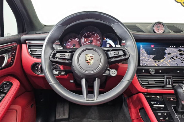 2023 Porsche Macan с пробегом 28 953 км