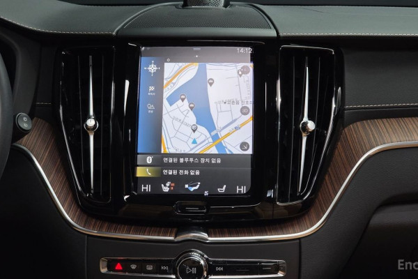 2021 Volvo XC60 с пробегом 18 952 км