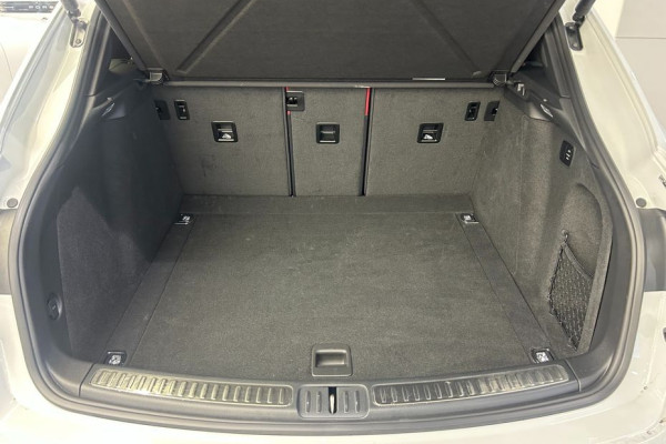 2022 Porsche Macan с пробегом 30 468 км