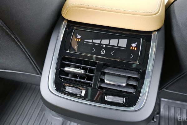 2022 Volvo XC60 с пробегом 28 907 км