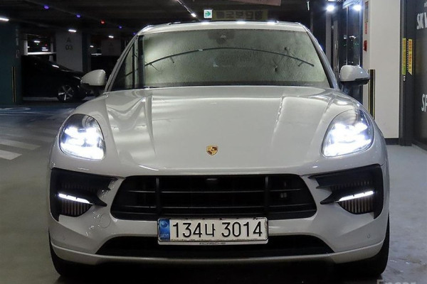 2020 Porsche Macan с пробегом 29 702 км