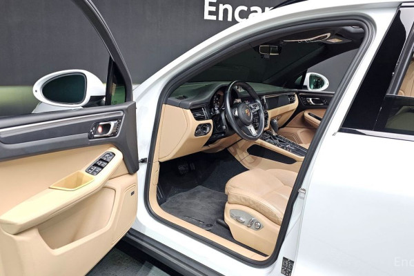 2021 Porsche Macan с пробегом 84 592 км