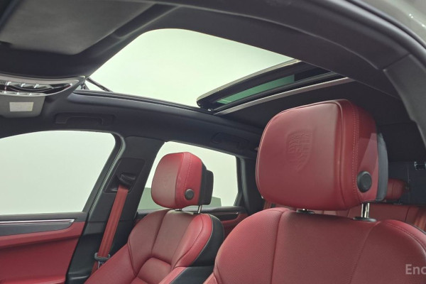 2022 Porsche Macan с пробегом 29 627 км