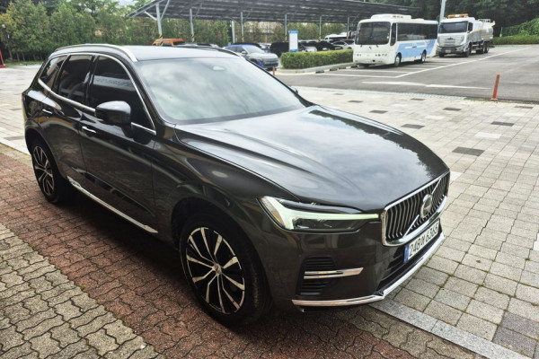 2023 Volvo XC60 с пробегом 38 700 км