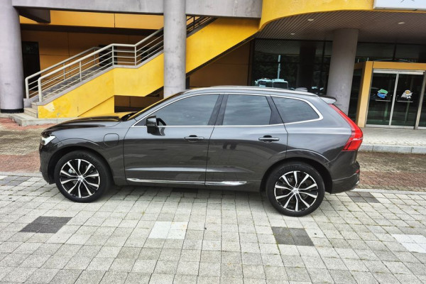 2023 Volvo XC60 с пробегом 38 700 км