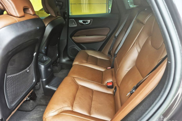 2023 Volvo XC60 с пробегом 38 700 км