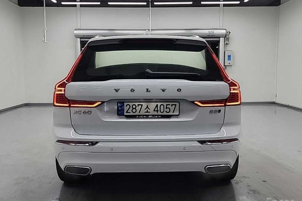 2021 Volvo XC60 с пробегом 88 121 км