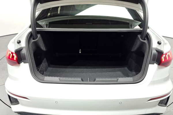 2023 Audi A3 с пробегом 28 316 км