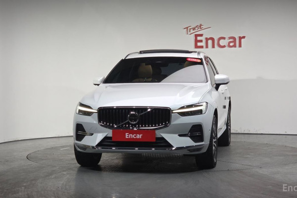 2023 Volvo XC60 с пробегом 29 579 км