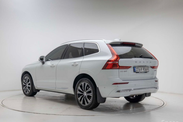 2022 Volvo XC60 с пробегом 25 702 км