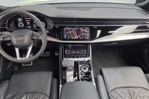 2023 Audi Q8 с пробегом 32 759 км