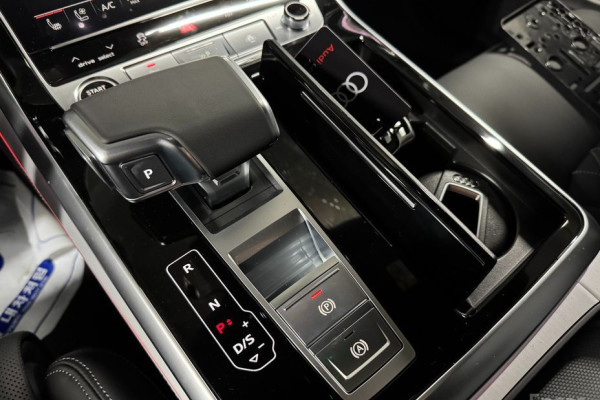 2026 Audi Q8 с пробегом 13 км