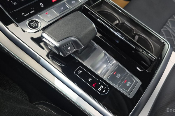 2023 Audi Q8 с пробегом 26 879 км