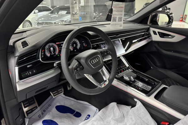 2026 Audi Q8 с пробегом 19 км