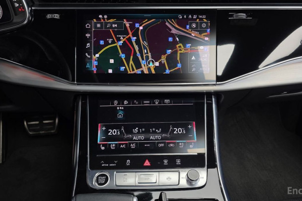 2023 Audi Q8 с пробегом 32 759 км