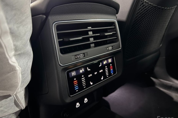 2026 Audi Q8 с пробегом 13 км