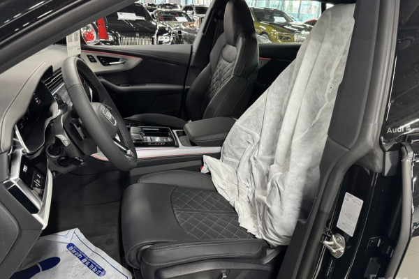 2026 Audi Q8 с пробегом 13 км