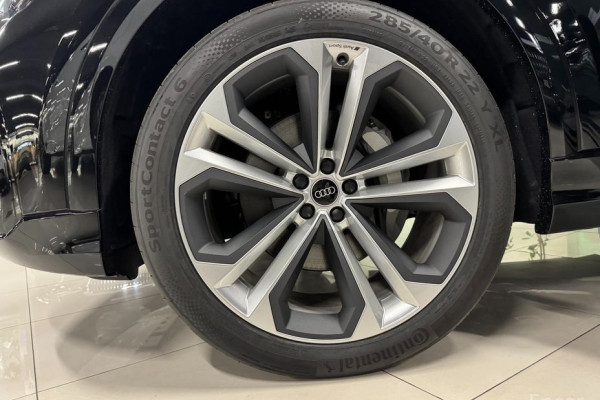 2026 Audi Q8 с пробегом 19 км