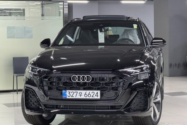 2026 Audi Q8 с пробегом 19 км