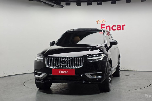 2022 Volvo XC90 с пробегом 29 908 км