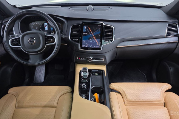 2022 Volvo XC90 с пробегом 29 908 км