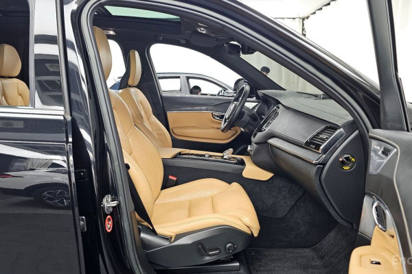 2022 Volvo XC90 с пробегом 138 607 км