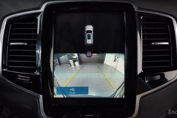 2022 Volvo XC90 с пробегом 35 815 км