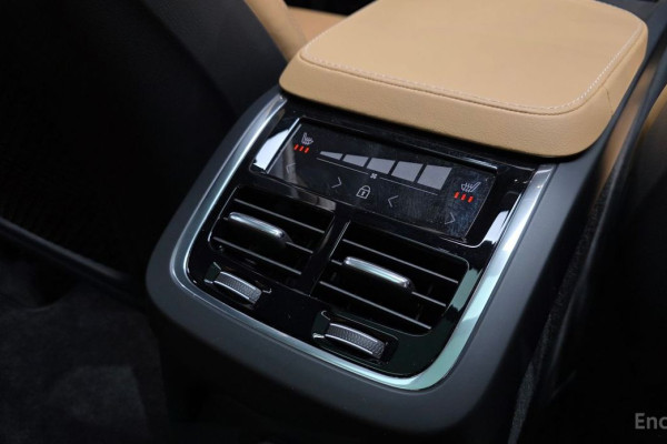 2022 Volvo XC90 с пробегом 29 908 км