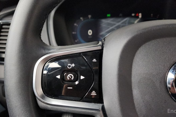 2022 Volvo XC90 с пробегом 35 815 км