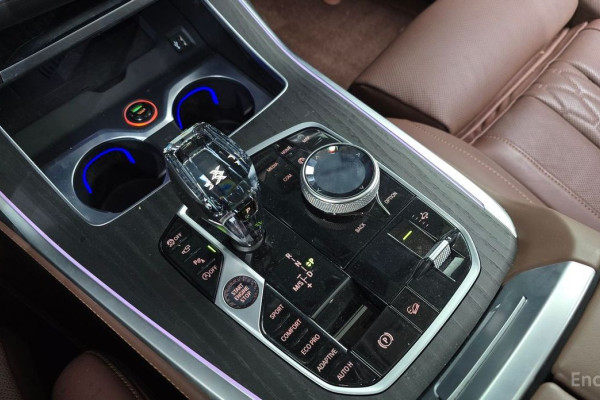 2022 BMW X7 с пробегом 19 526 км