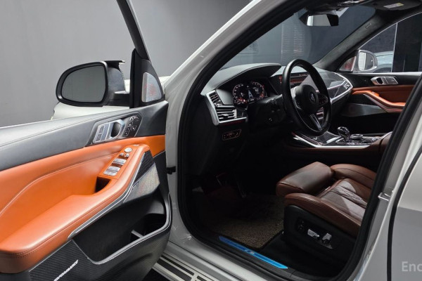 2022 BMW X7 с пробегом 92 857 км