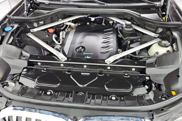 2022 BMW X7 с пробегом 126 114 км