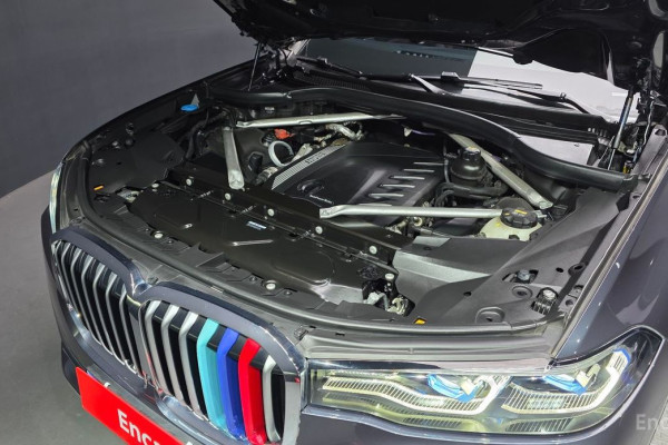 2022 BMW X7 с пробегом 48 946 км