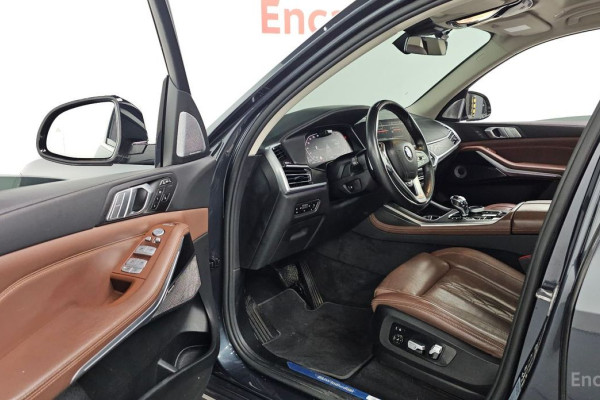 2022 BMW X7 с пробегом 126 114 км