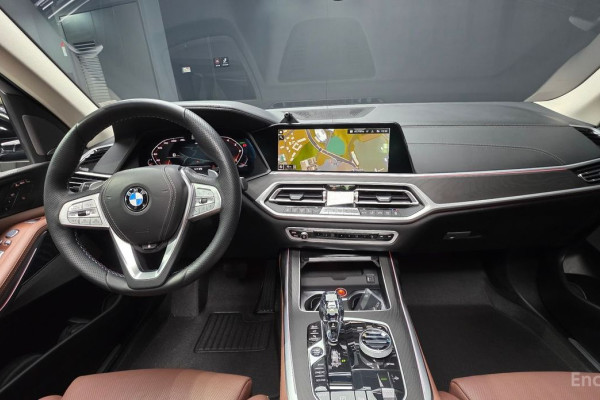 2022 BMW X7 с пробегом 48 946 км
