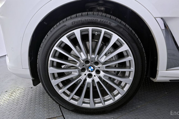 2022 BMW X7 с пробегом 62 681 км