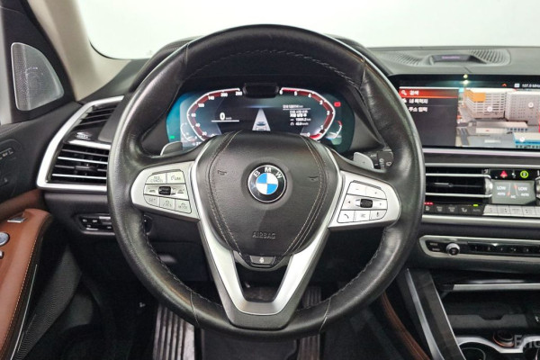 2022 BMW X7 с пробегом 126 114 км