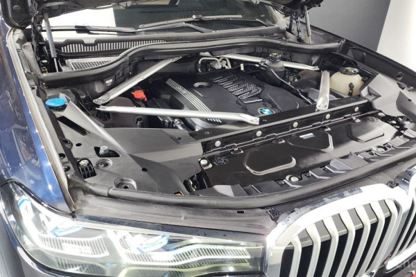 2022 BMW X7 с пробегом 51 438 км