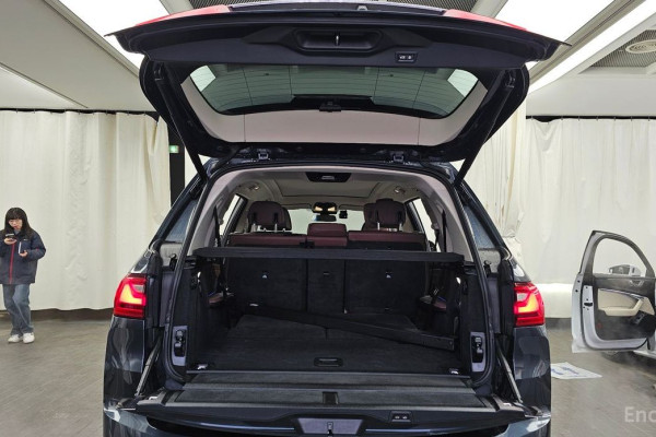 2022 BMW X7 с пробегом 168 367 км