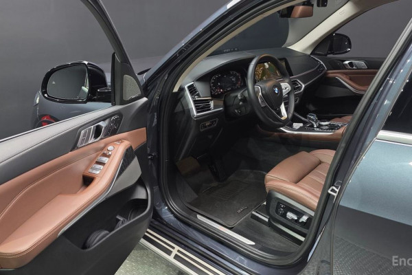 2022 BMW X7 с пробегом 48 946 км