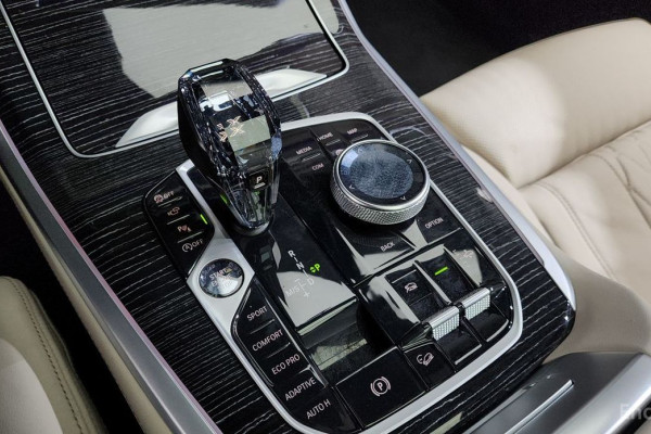 2022 BMW X7 с пробегом 51 438 км