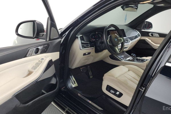 2022 BMW X7 с пробегом 51 438 км