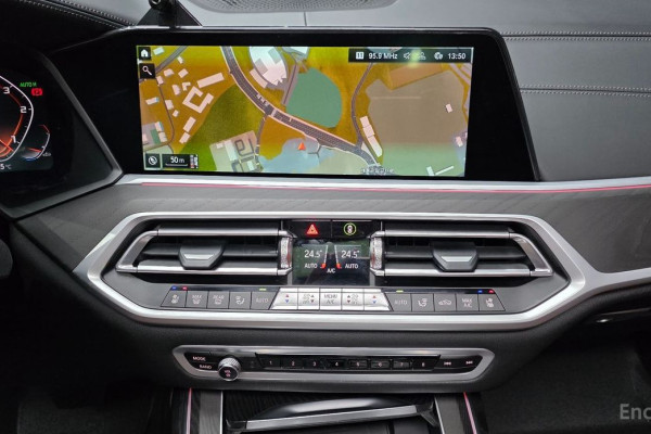 2022 BMW X7 с пробегом 48 946 км